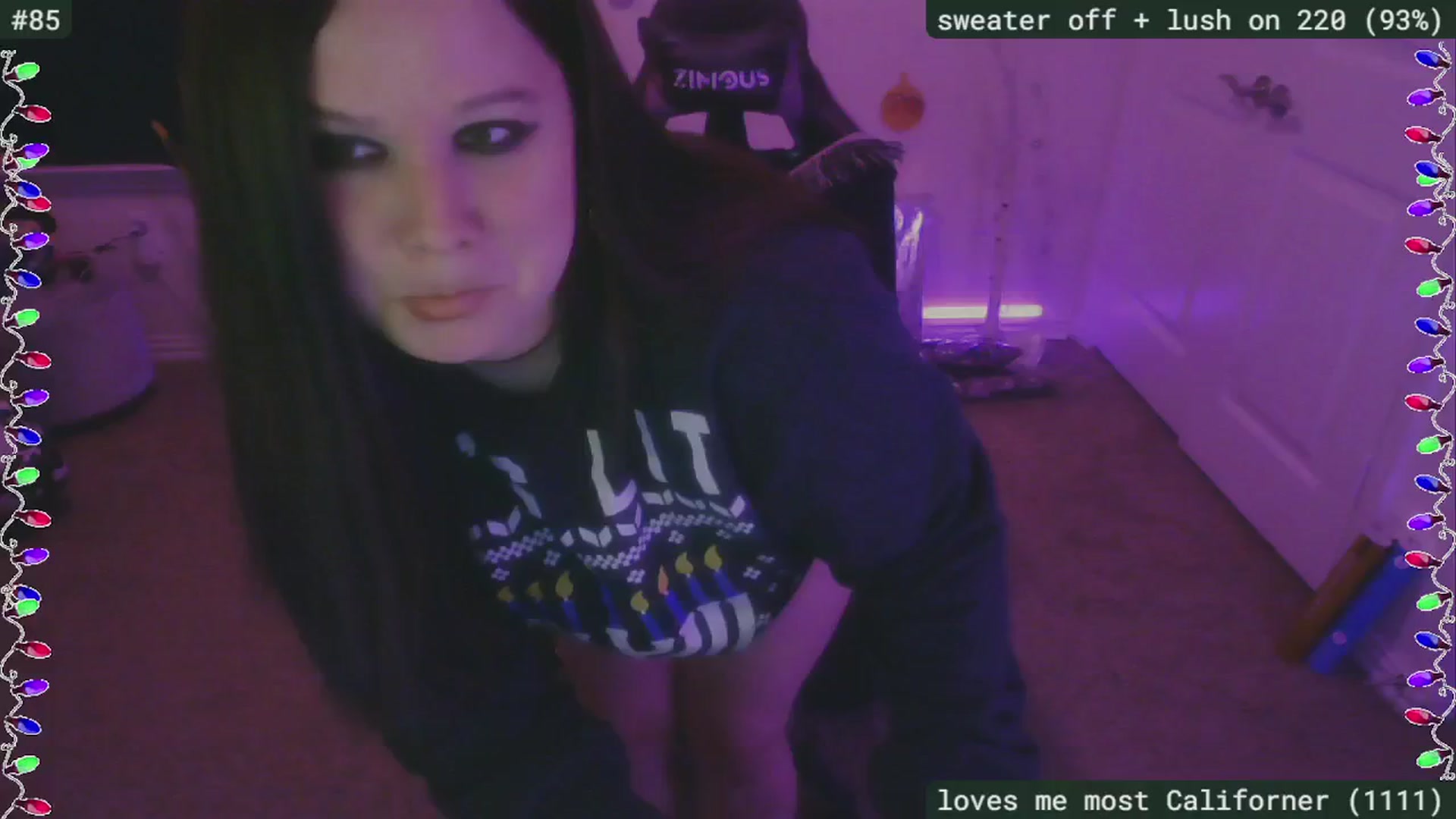 Gallery image thumbnail from SassySarah94's myfreecams stream on, 12/13/2024, 02:49 image 17 of 20