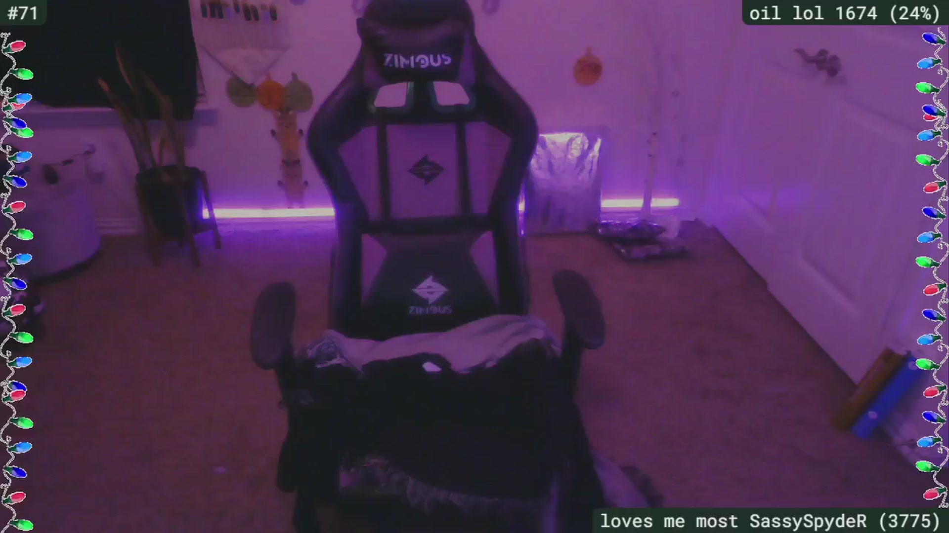 Gallery image thumbnail from SassySarah94's myfreecams stream on, 12/13/2024, 04:23 image 10 of 20