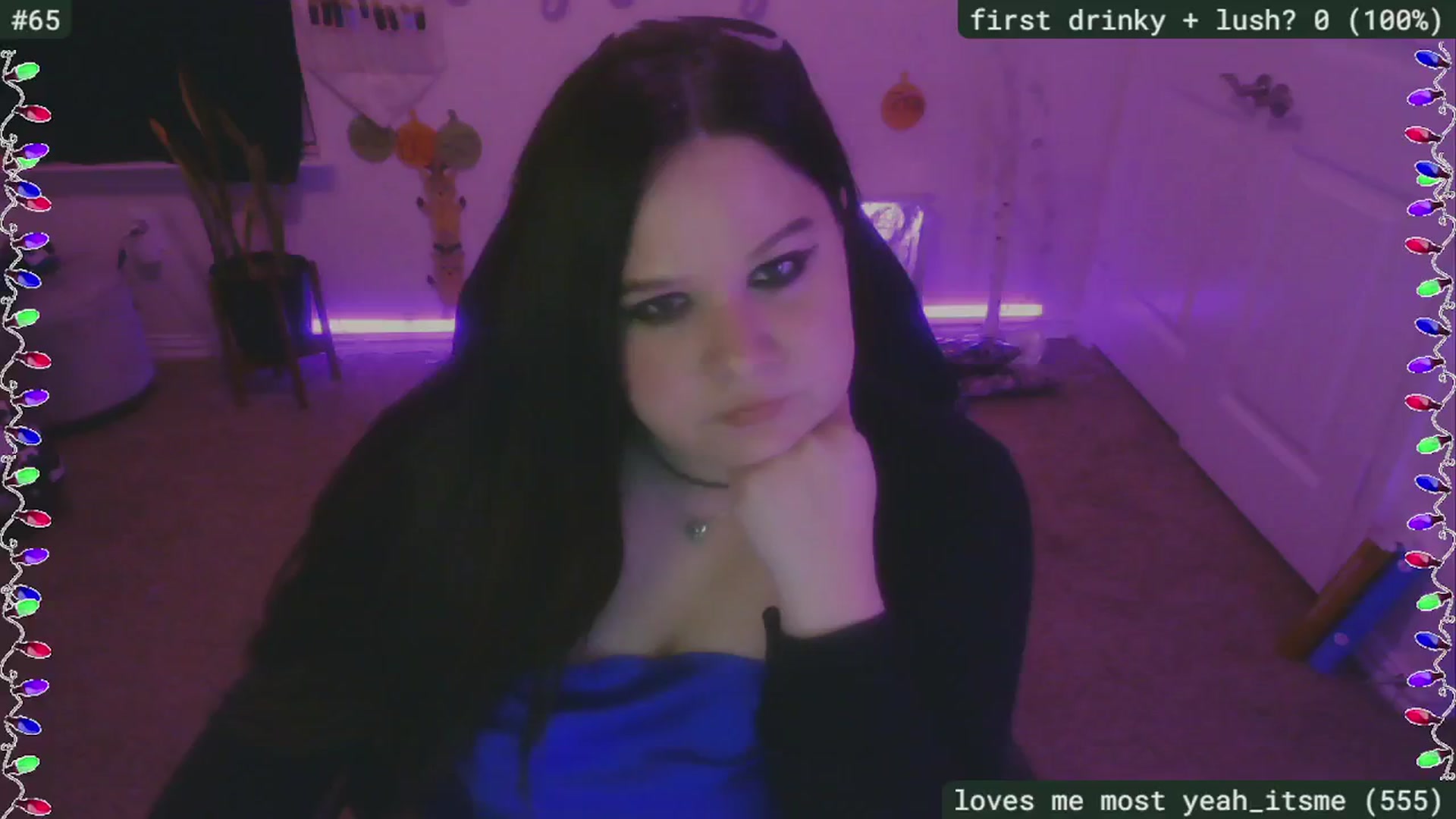 Gallery image thumbnail from SassySarah94's myfreecams stream on, 12/15/2024, 02:52 image 8 of 20
