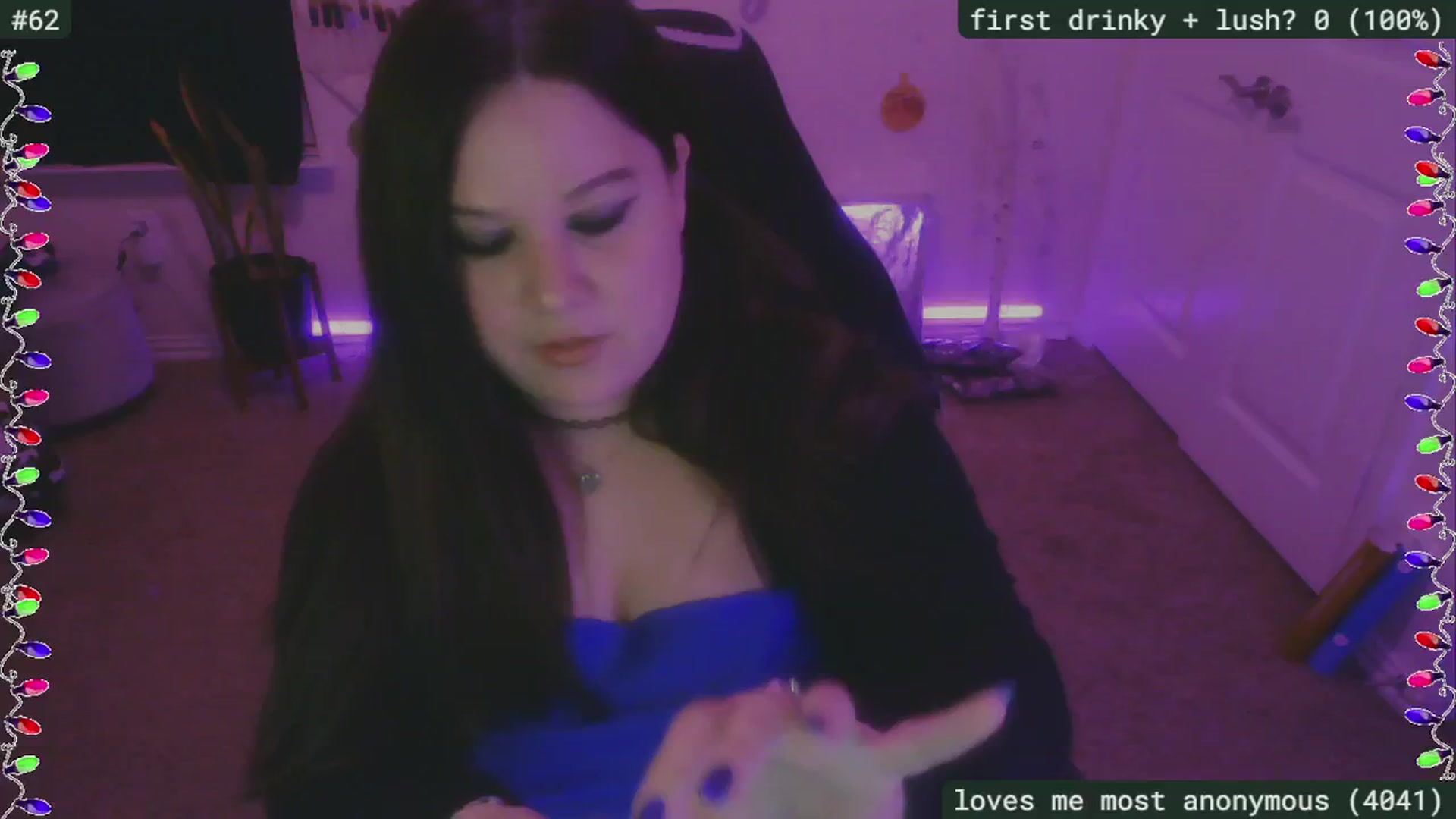 Gallery image thumbnail from SassySarah94's myfreecams stream on, 12/15/2024, 02:52 image 10 of 20