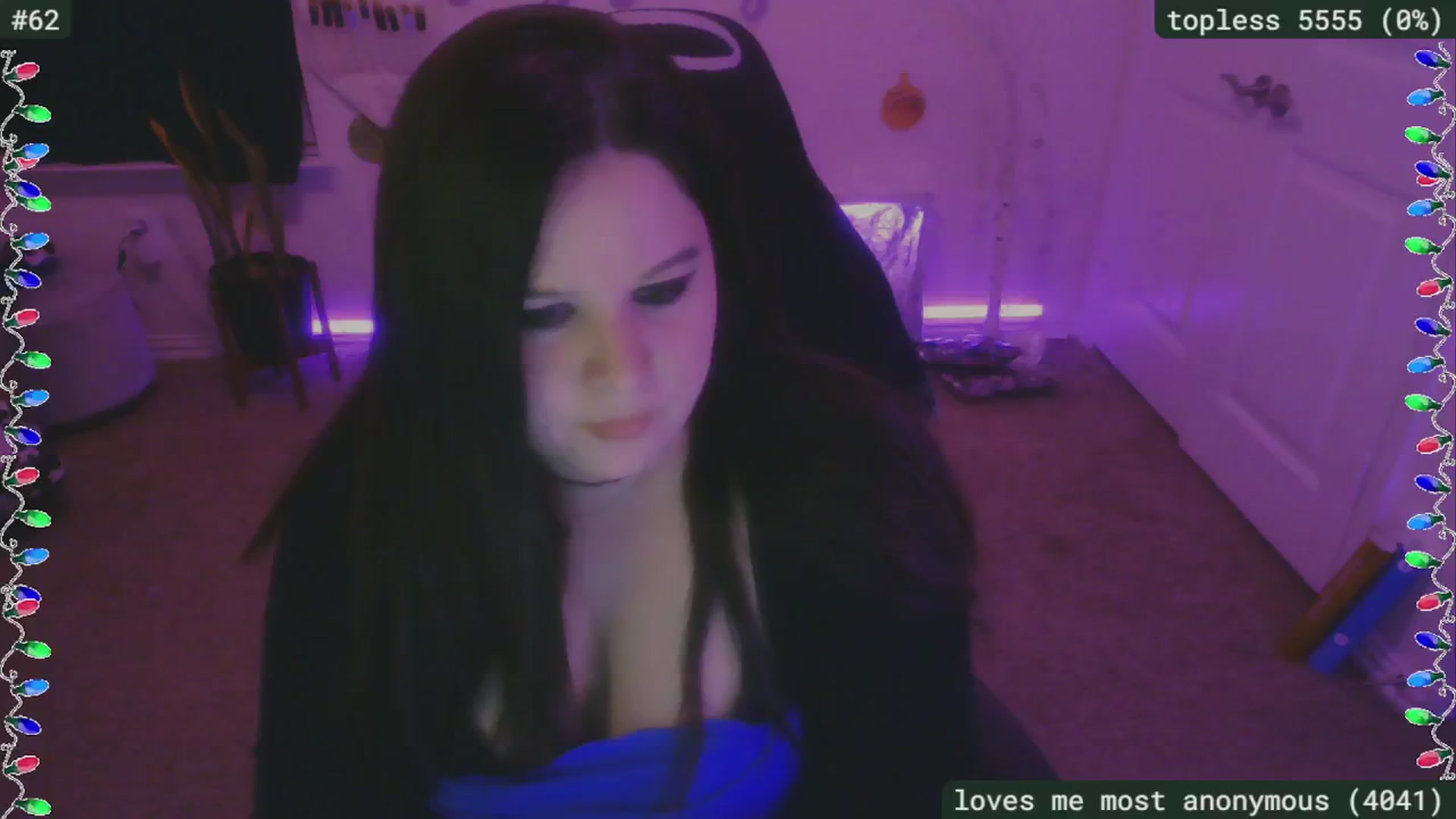 Gallery image thumbnail from SassySarah94's myfreecams stream on, 12/15/2024, 02:52 image 18 of 20