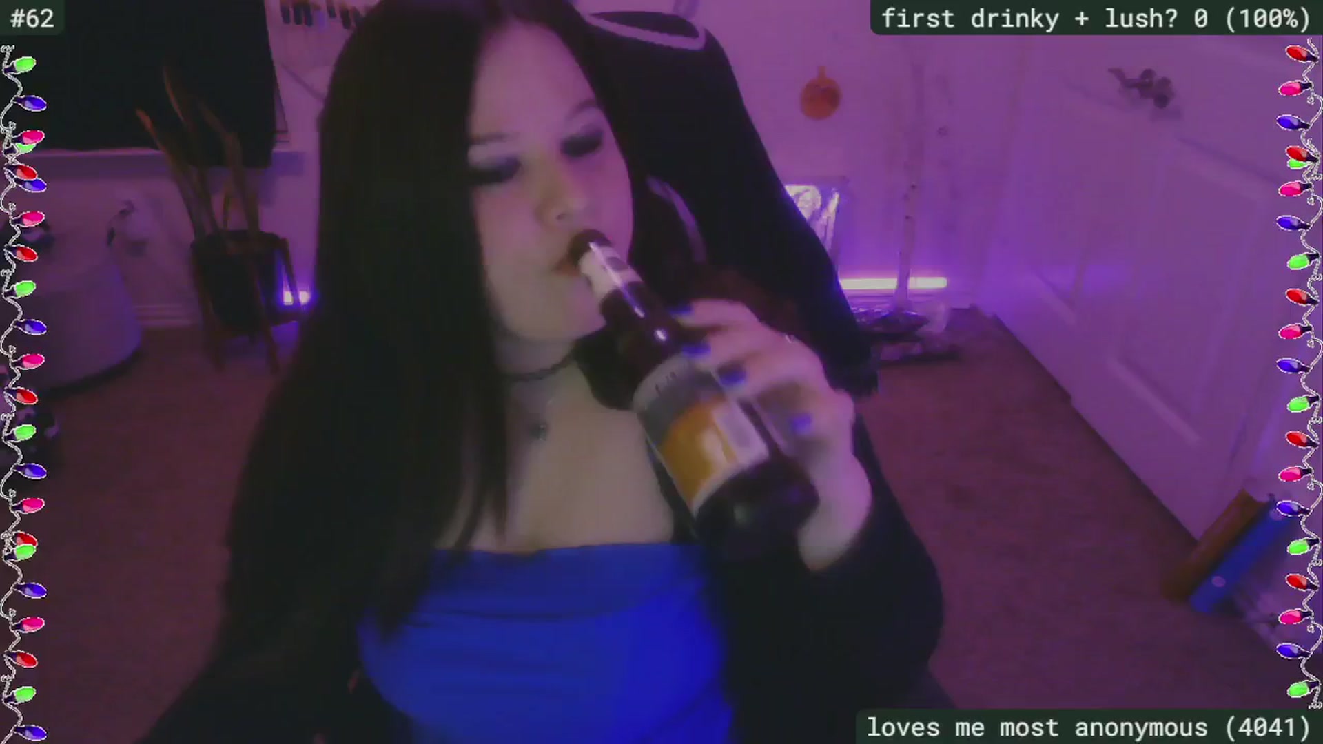 Gallery image thumbnail from SassySarah94's myfreecams stream on, 12/15/2024, 02:52 image 13 of 20