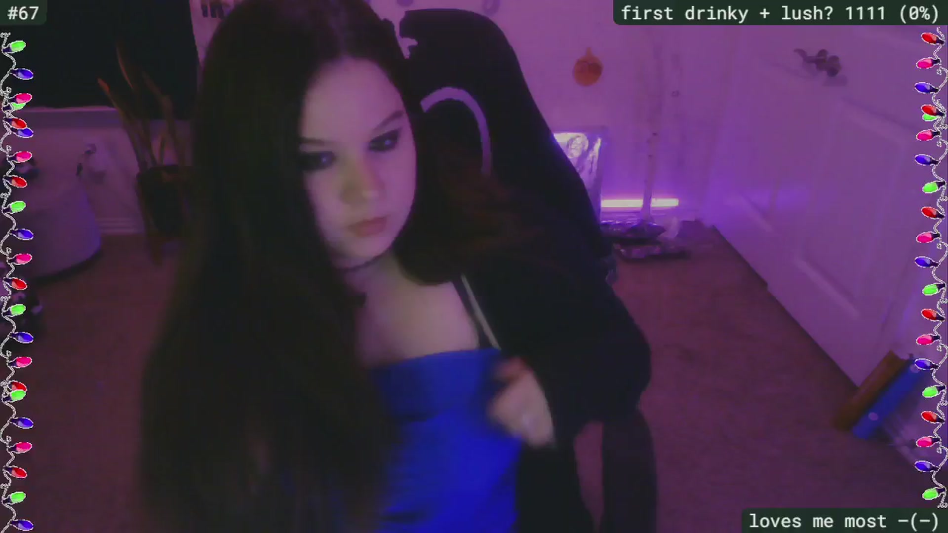 Gallery image thumbnail from SassySarah94's myfreecams stream on, 12/15/2024, 02:52 image 1 of 20