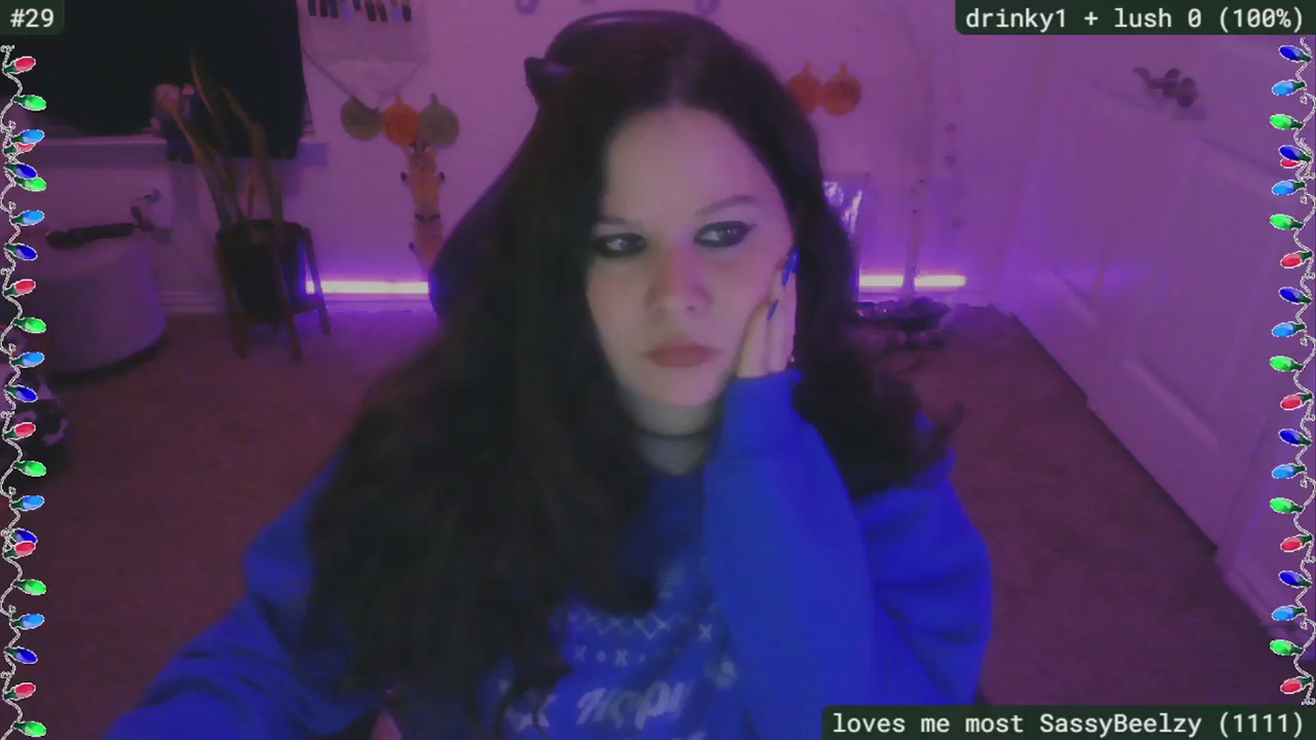 Gallery image thumbnail from SassySarah94's myfreecams stream on, 12/18/2024, 02:57 image 6 of 20