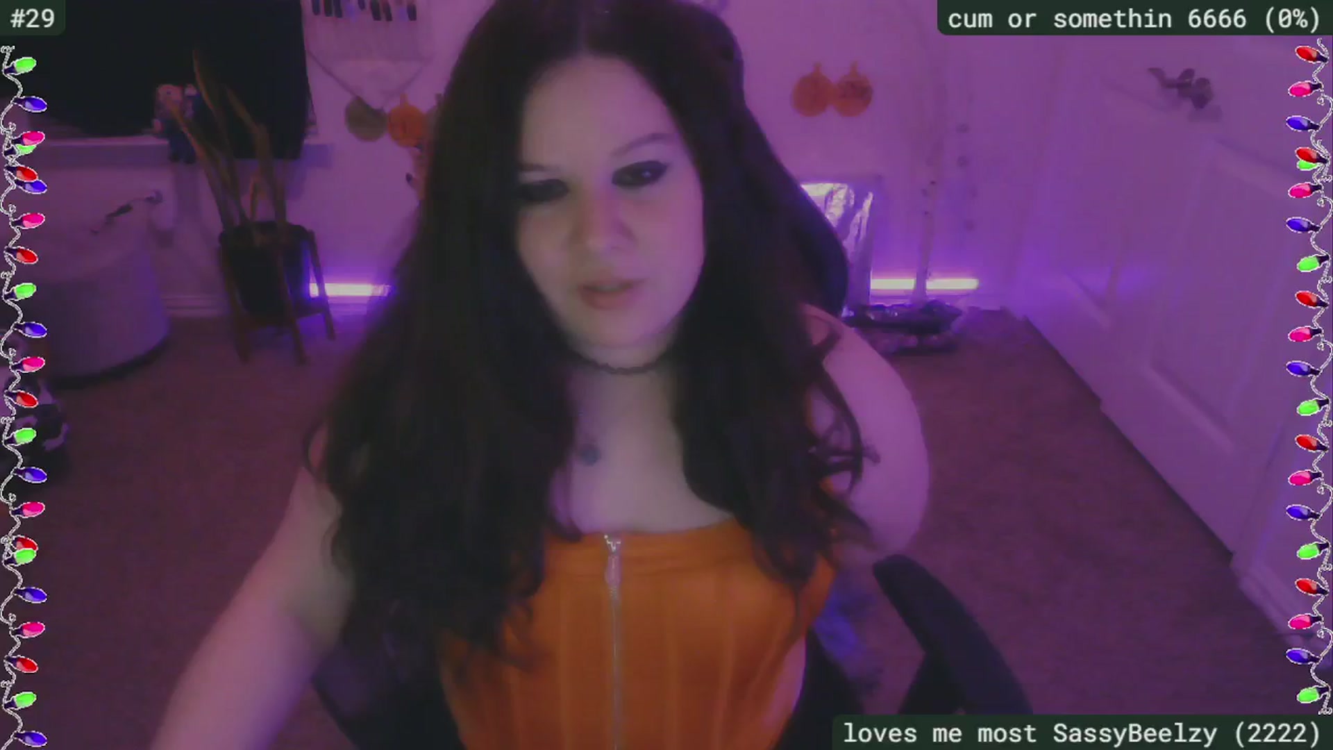 Gallery image thumbnail from SassySarah94's myfreecams stream on, 12/18/2024, 04:27 image 11 of 20