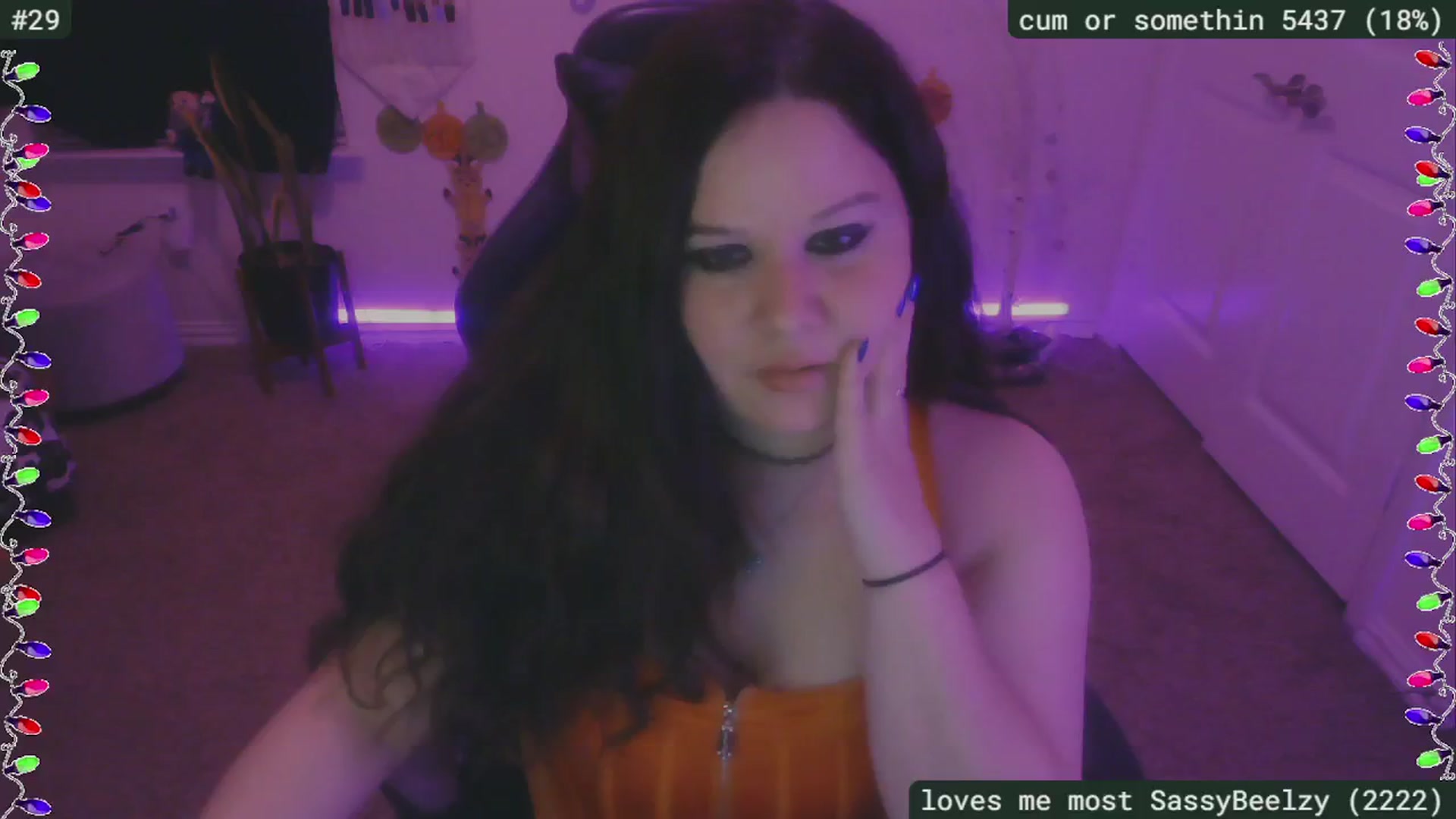 Gallery image thumbnail from SassySarah94's myfreecams stream on, 12/18/2024, 04:27 image 15 of 20