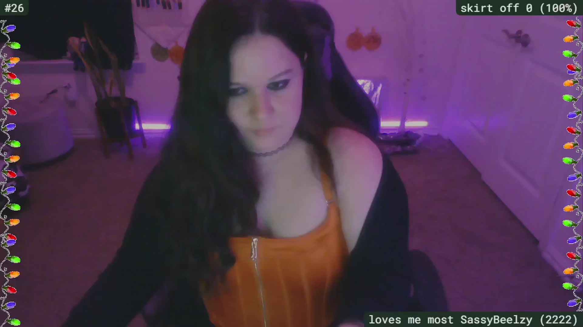 Gallery image thumbnail from SassySarah94's myfreecams stream on, 12/18/2024, 05:54 image 16 of 20