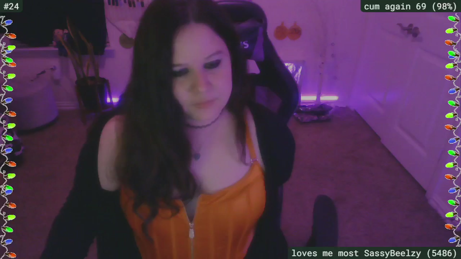 Gallery image thumbnail from SassySarah94's myfreecams stream on, 12/18/2024, 06:40 image 20 of 20