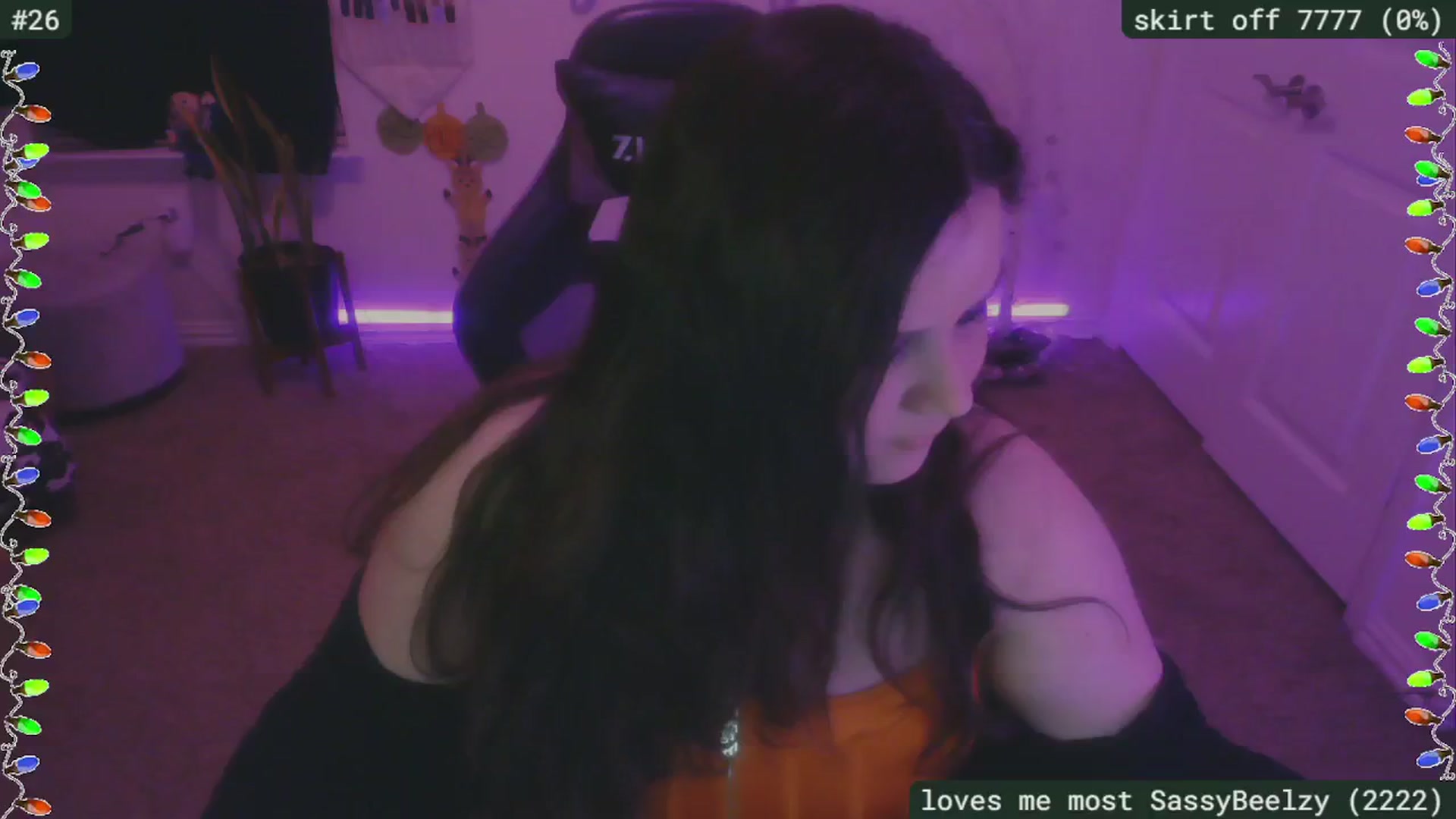 Gallery image thumbnail from SassySarah94's myfreecams stream on, 12/18/2024, 06:40 image 6 of 20