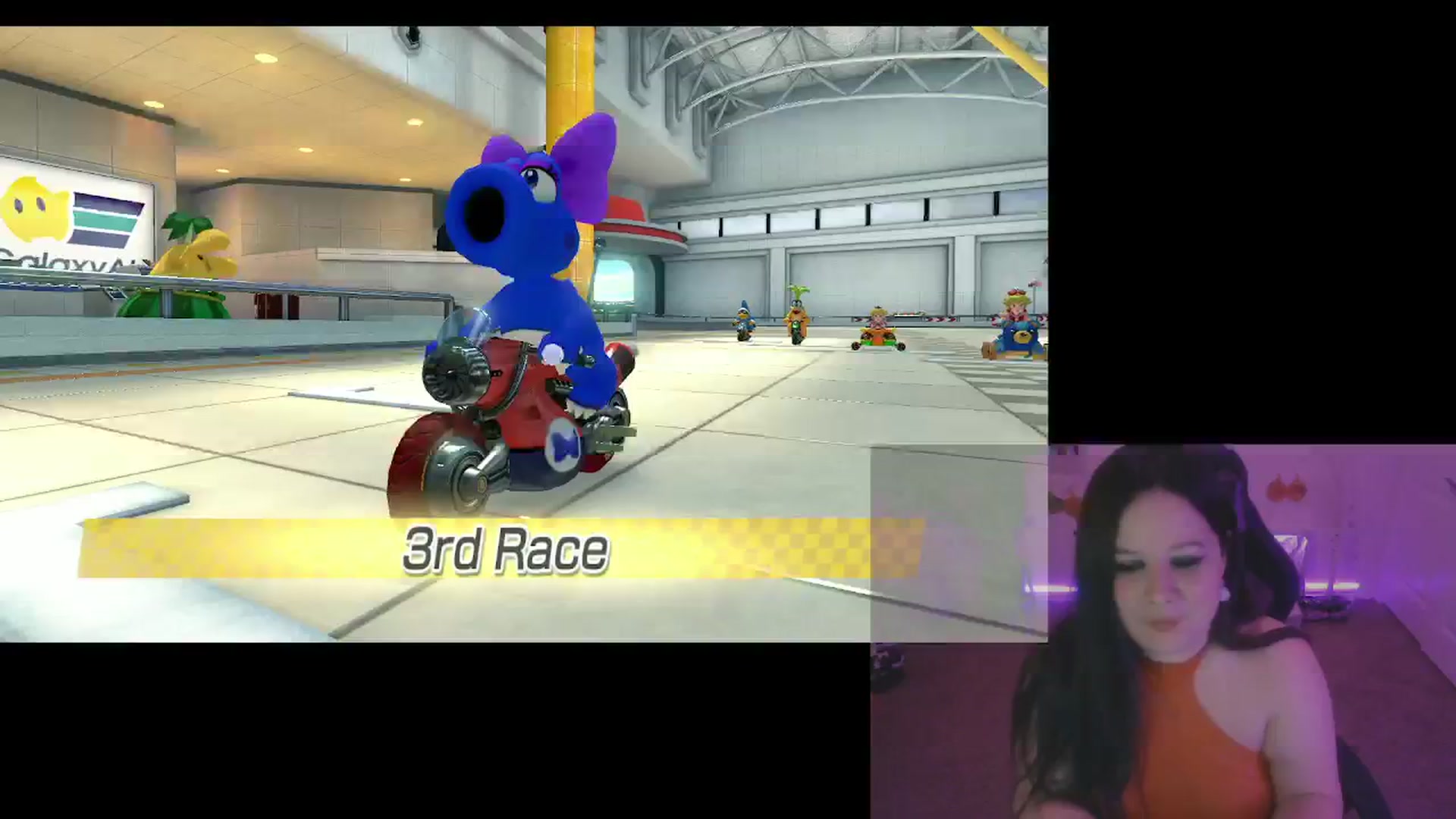 Gallery image thumbnail from SassySarah94's myfreecams stream on, 12/19/2024, 06:18 image 9 of 20