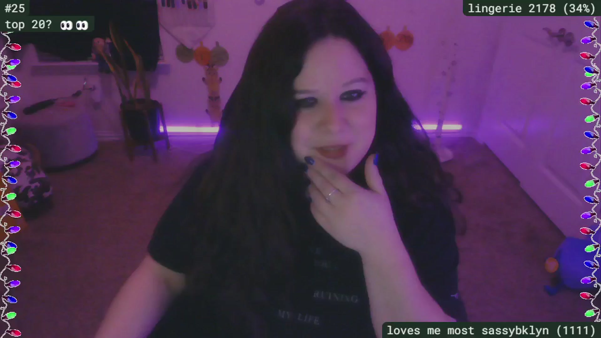 Gallery image thumbnail from SassySarah94's myfreecams stream on, 12/23/2024, 02:55 image 1 of 20