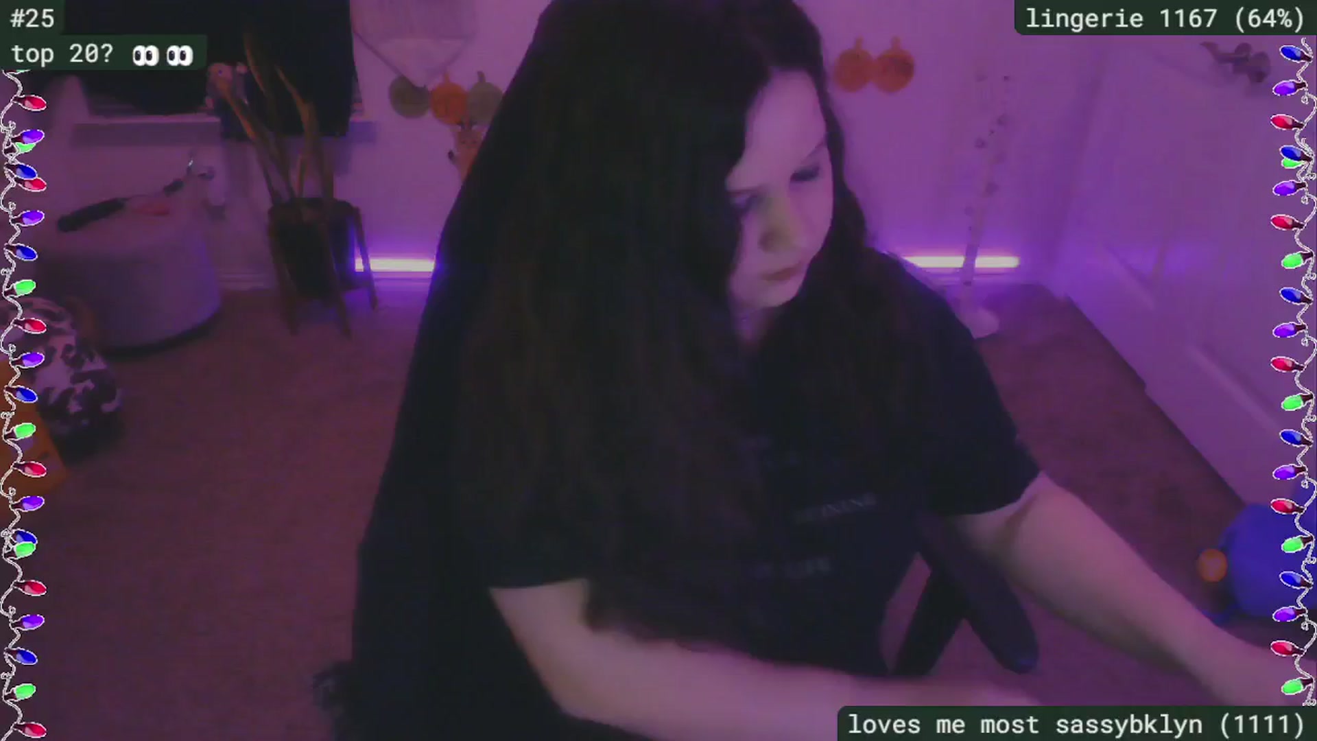 Gallery image thumbnail from SassySarah94's myfreecams stream on, 12/23/2024, 02:55 image 7 of 20