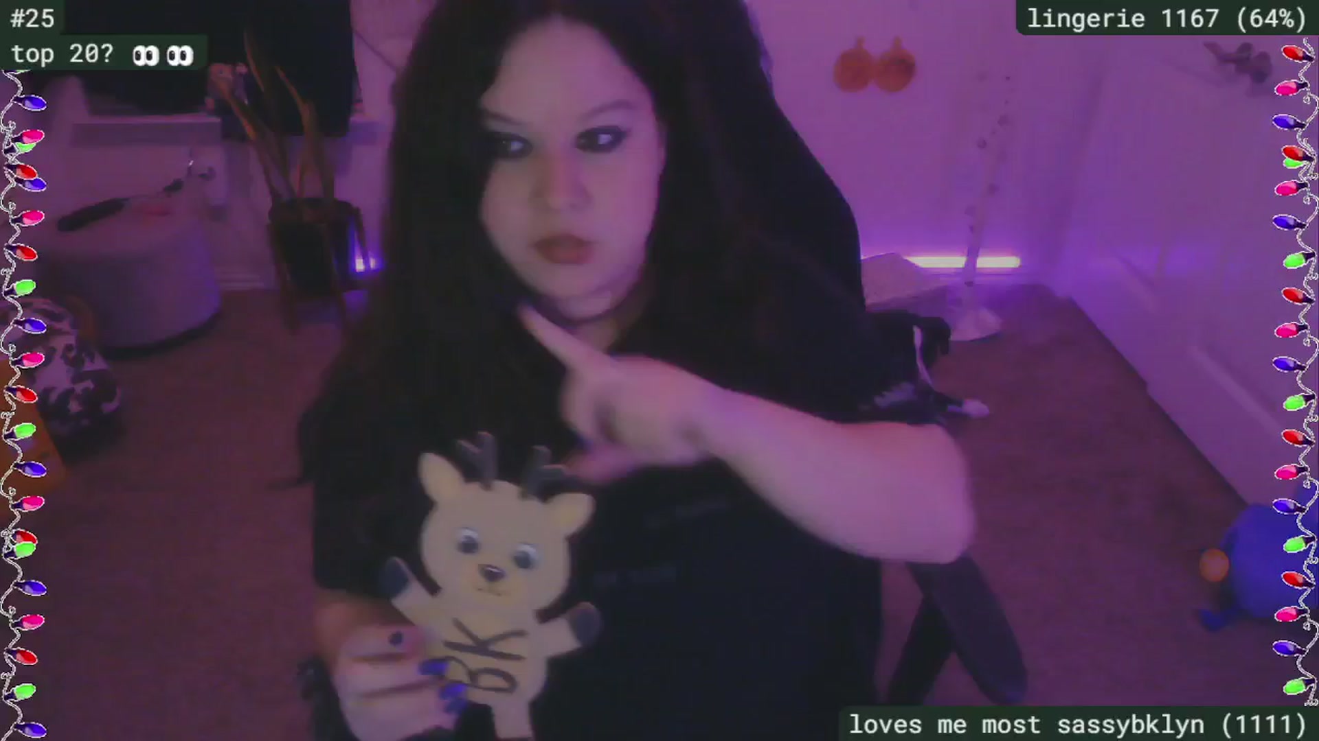 Gallery image thumbnail from SassySarah94's myfreecams stream on, 12/23/2024, 02:55 image 8 of 20