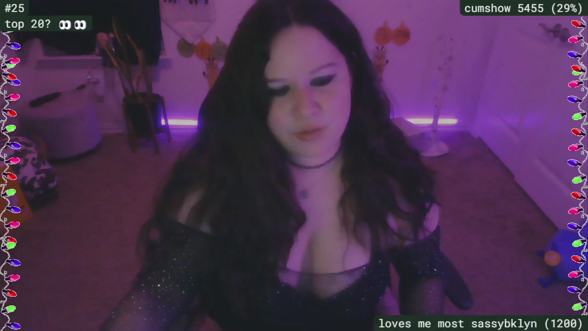 Gallery image thumbnail from SassySarah94's myfreecams stream on, 12/23/2024, 04:07 image 13 of 20