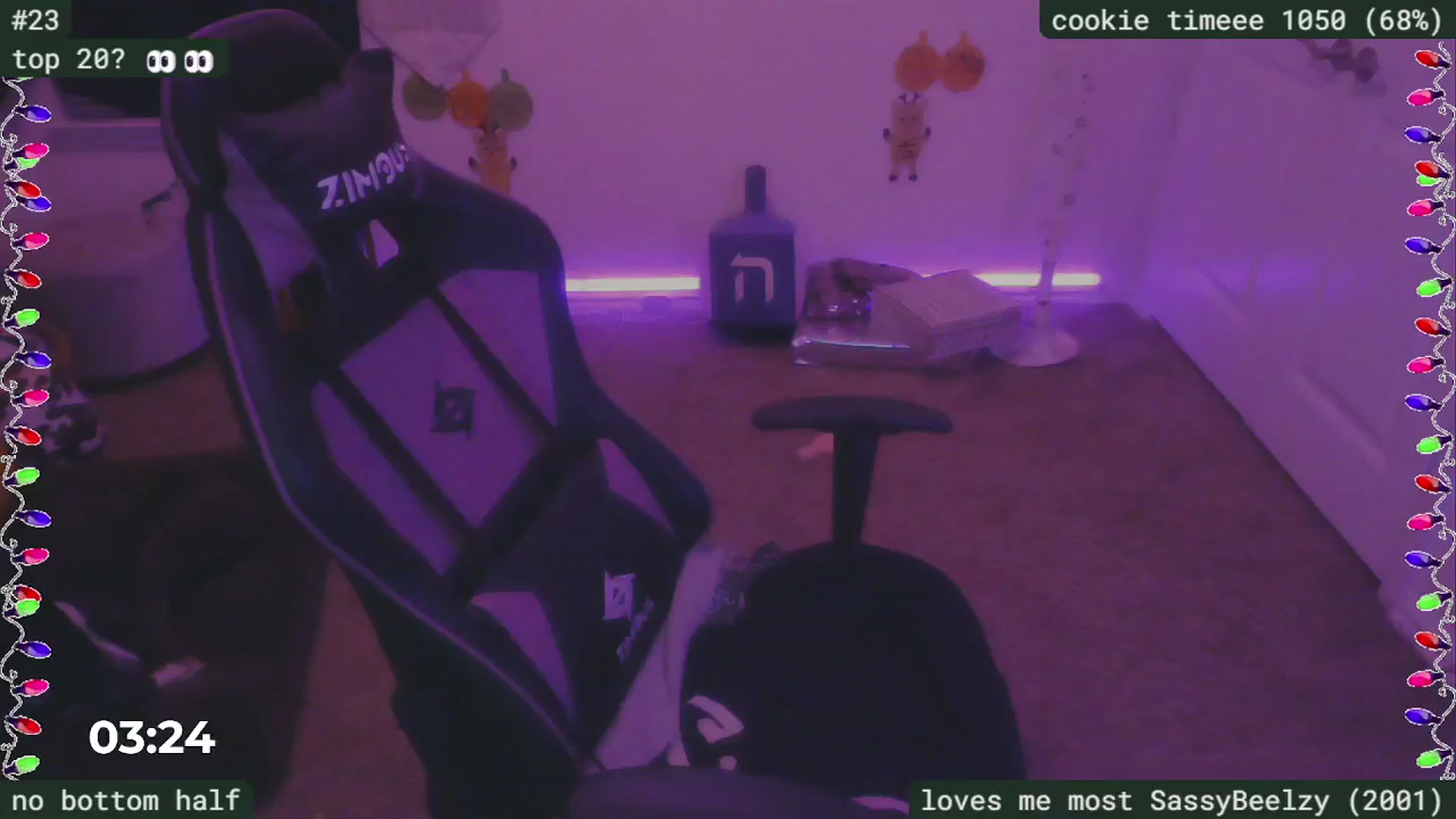 Gallery image thumbnail from SassySarah94's myfreecams stream on, 12/24/2024, 08:31 image 8 of 20