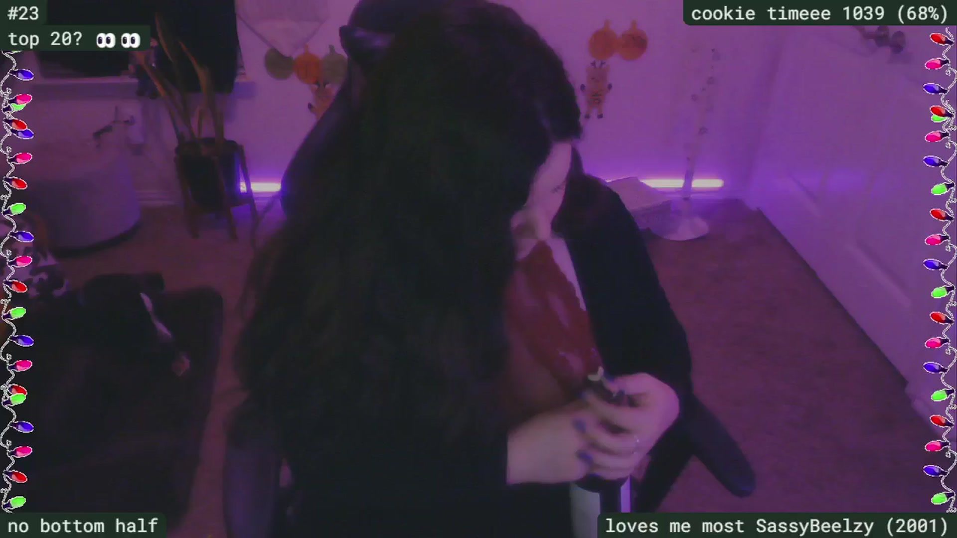 Gallery image thumbnail from SassySarah94's myfreecams stream on, 12/24/2024, 08:31 image 10 of 20