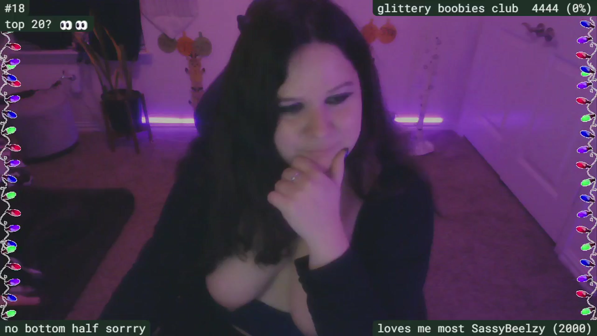 Gallery image thumbnail from SassySarah94's myfreecams stream on, 12/25/2024, 08:47 image 17 of 20