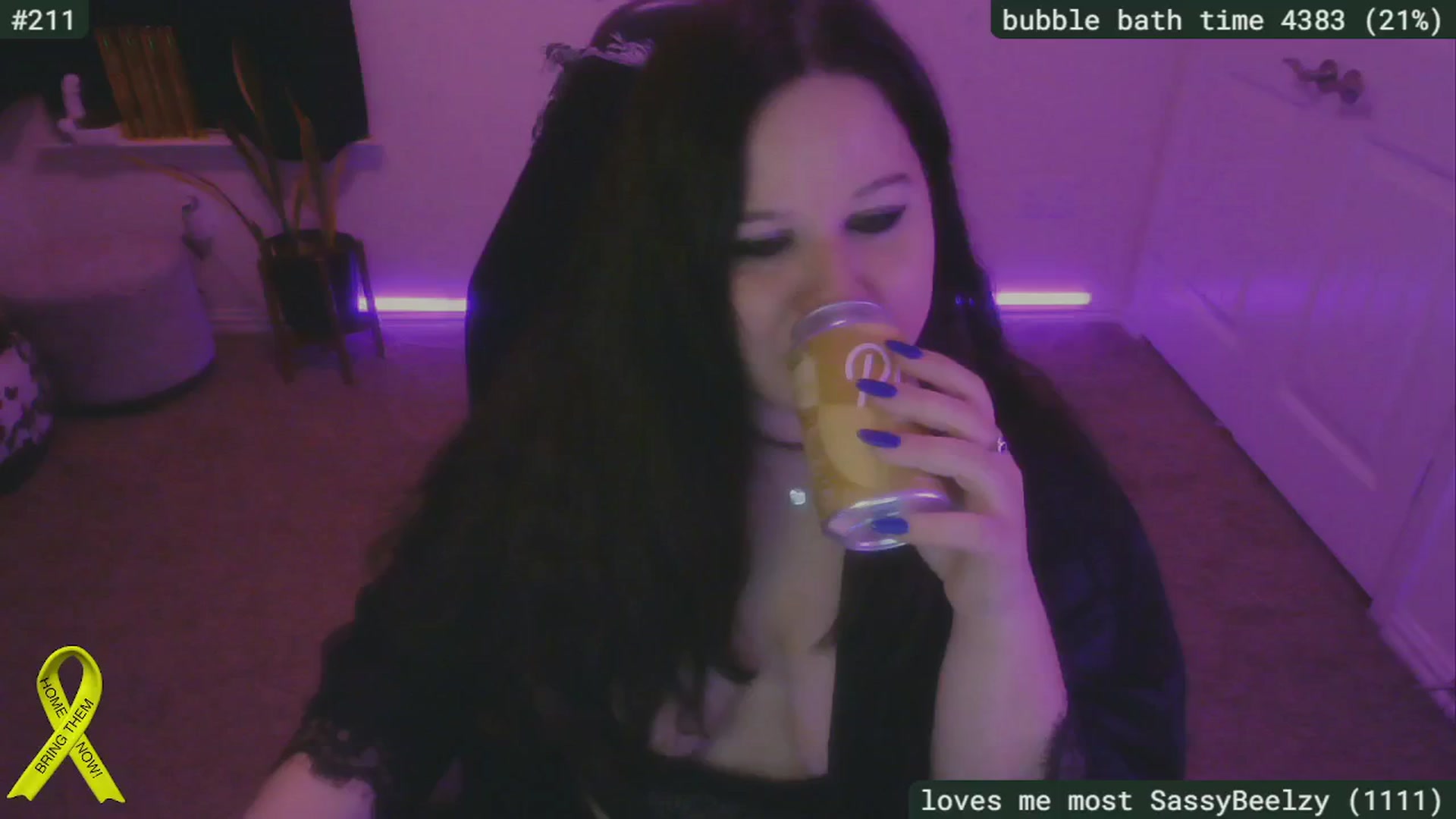 Gallery image thumbnail from SassySarah94's myfreecams stream on, 01/07/2025, 04:19 image 10 of 20