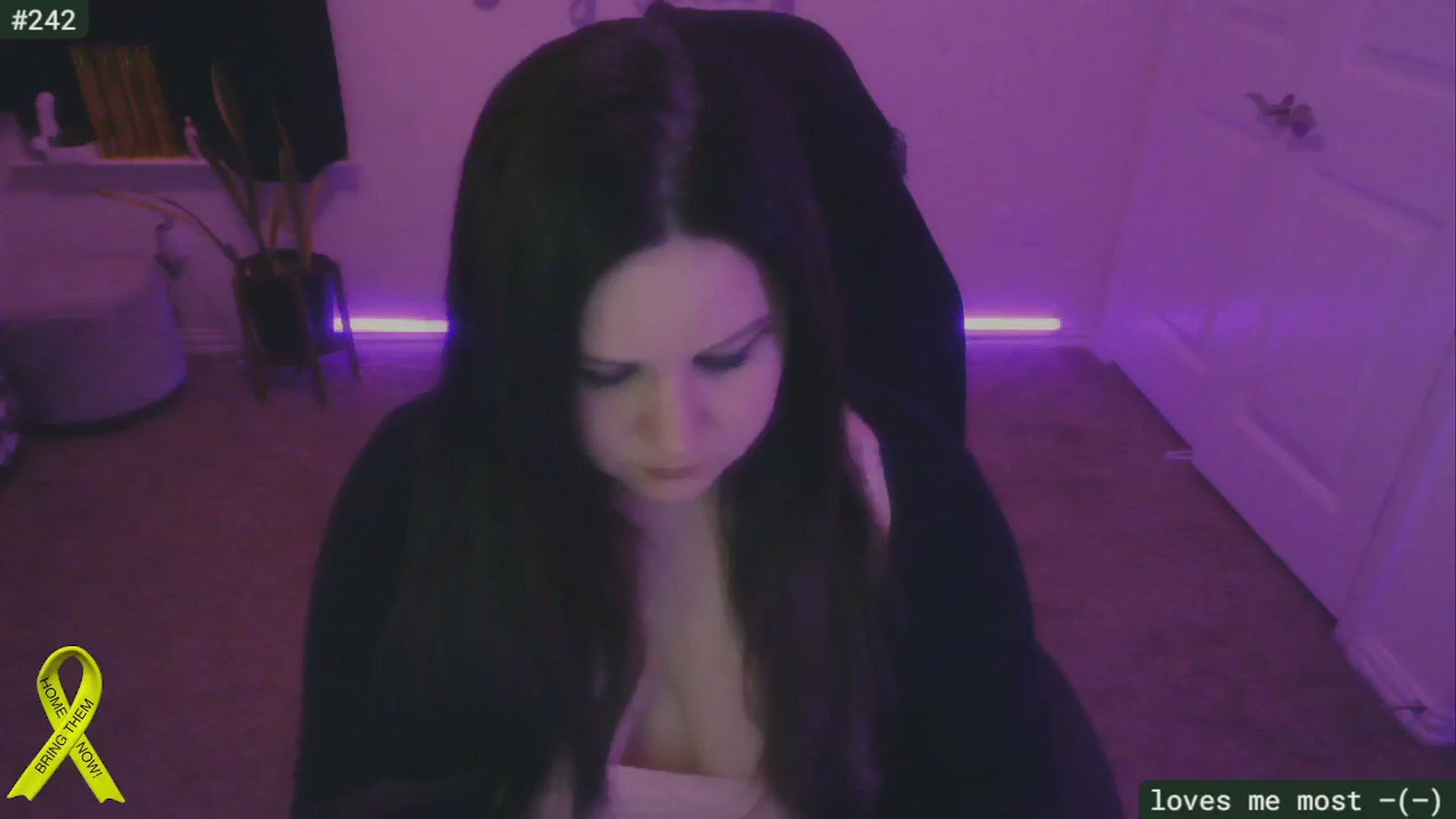 Gallery image thumbnail from SassySarah94's myfreecams stream on, 01/09/2025, 02:24 image 2 of 20
