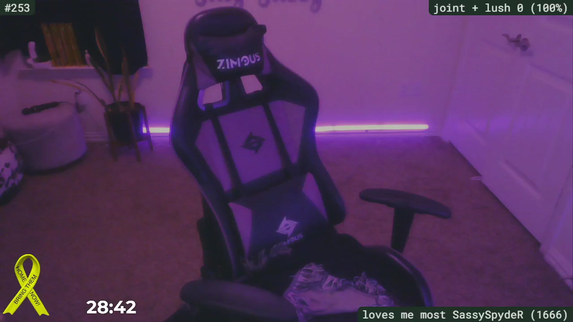 Gallery image thumbnail from SassySarah94's myfreecams stream on, 01/10/2025, 24:01 image 14 of 20