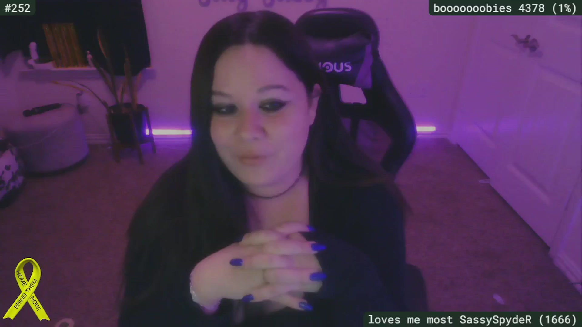 Gallery image thumbnail from SassySarah94's myfreecams stream on, 01/10/2025, 01:04 image 9 of 20