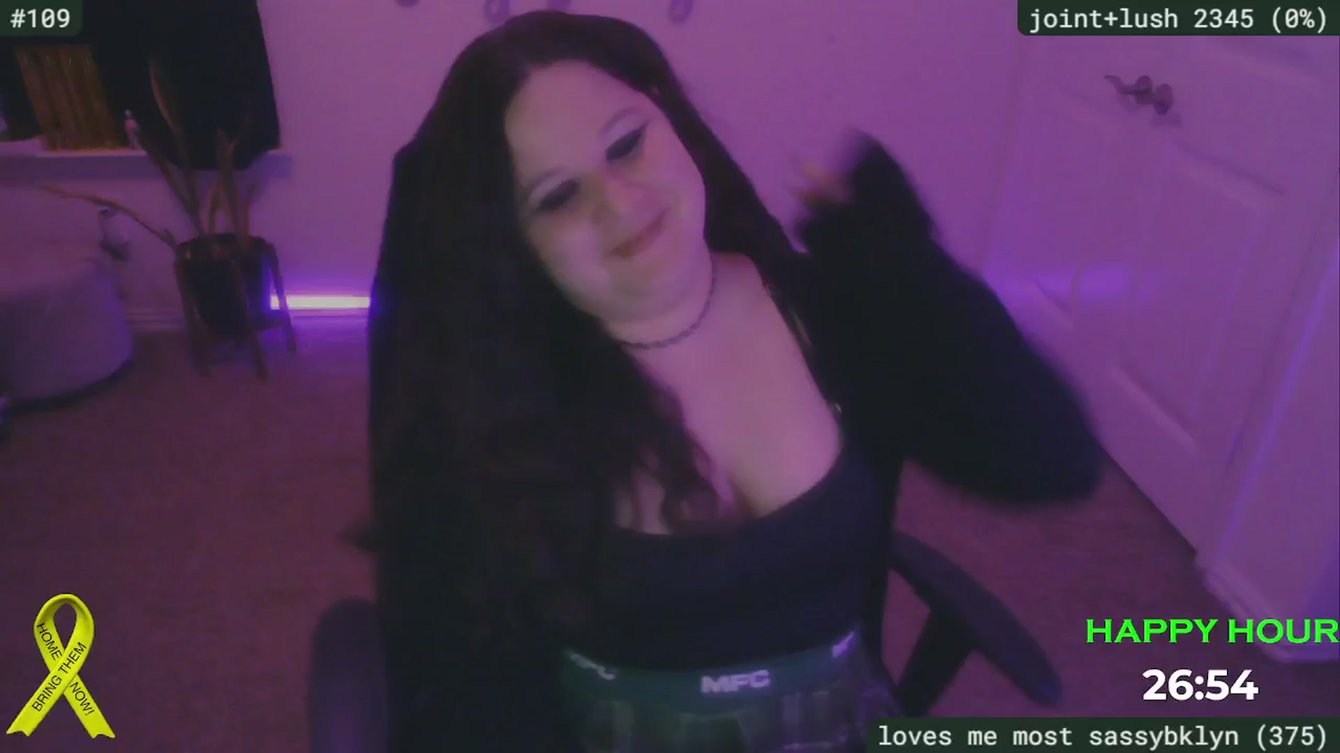 Gallery image thumbnail from SassySarah94's myfreecams stream on, 01/16/2025, 02:28 image 6 of 20