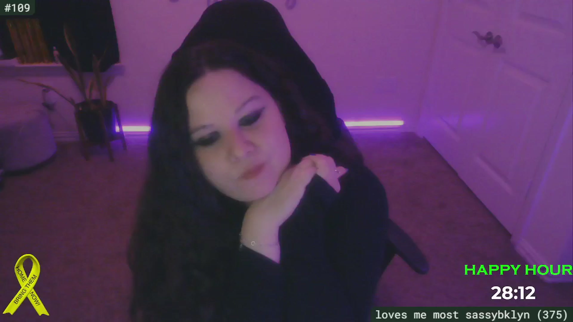 Gallery image thumbnail from SassySarah94's myfreecams stream on, 01/16/2025, 02:28 image 5 of 20