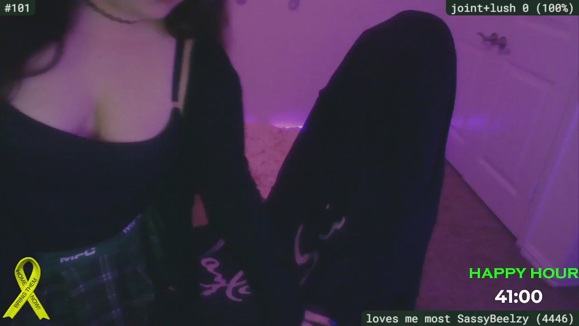 Gallery image thumbnail from SassySarah94's myfreecams stream on, 01/16/2025, 02:28 image 18 of 20