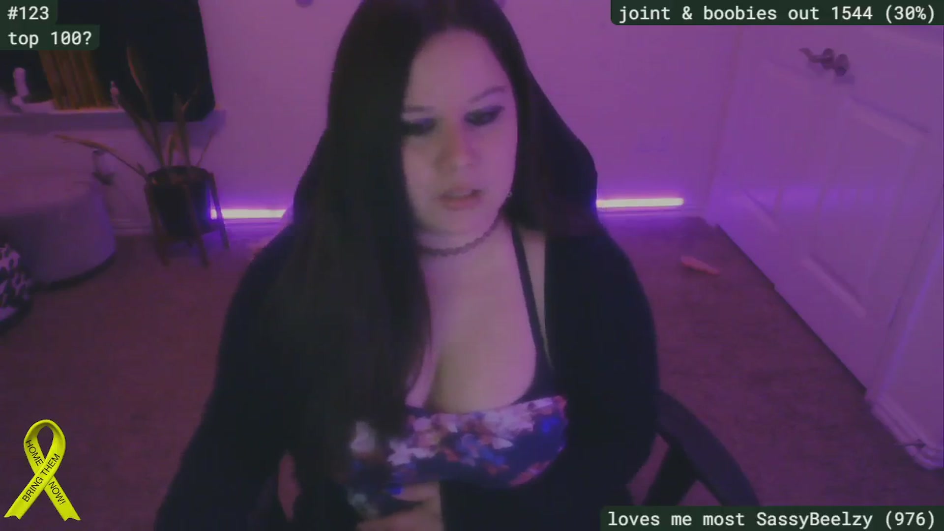 Gallery image thumbnail from SassySarah94's myfreecams stream on, 01/19/2025, 07:58 image 14 of 20