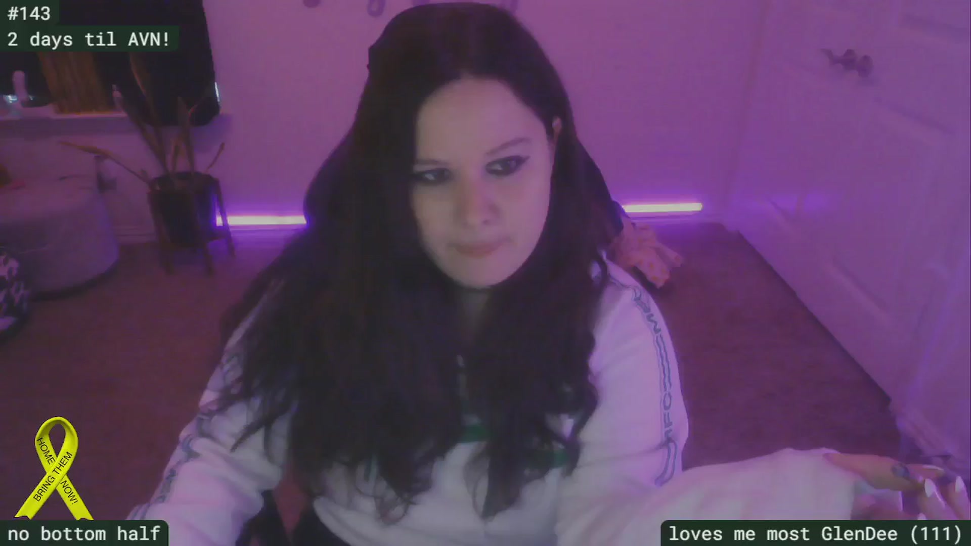 Gallery image thumbnail from SassySarah94's myfreecams stream on, 01/21/2025, 23:13 image 15 of 20