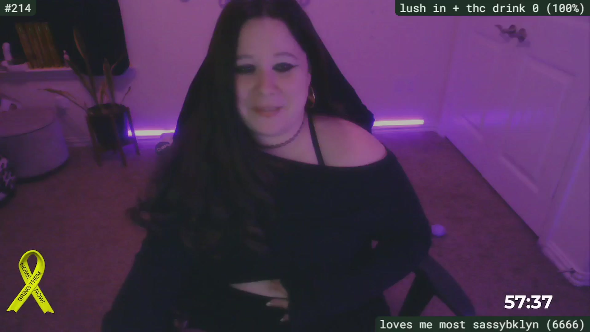 Gallery image thumbnail from SassySarah94's myfreecams stream on, 02/01/2025, 04:22 image 10 of 20