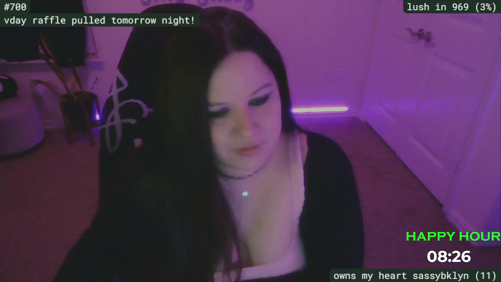 Gallery image thumbnail from SassySarah94's myfreecams stream on, 02/13/2025, 04:45 image 8 of 20