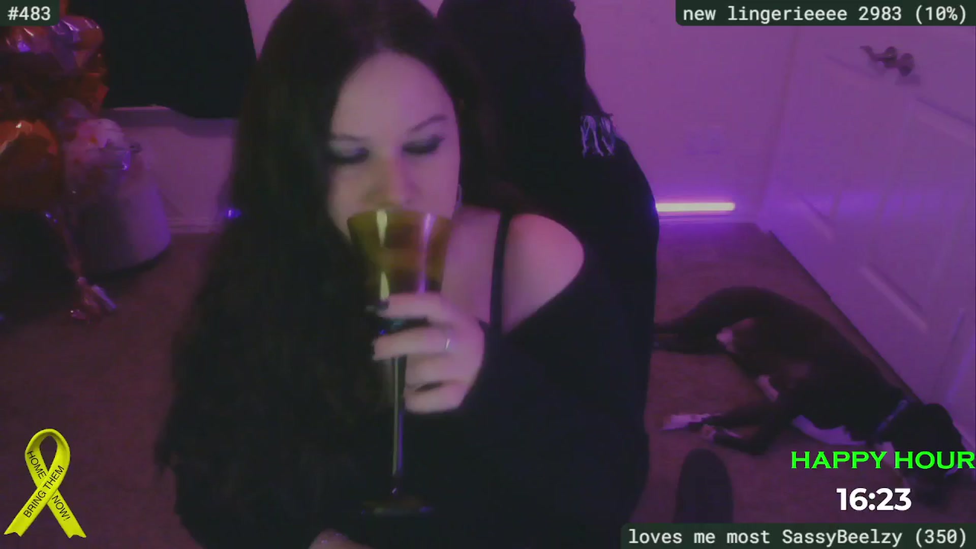 Gallery image thumbnail from SassySarah94's myfreecams stream on, 02/24/2025, 02:04 image 8 of 20