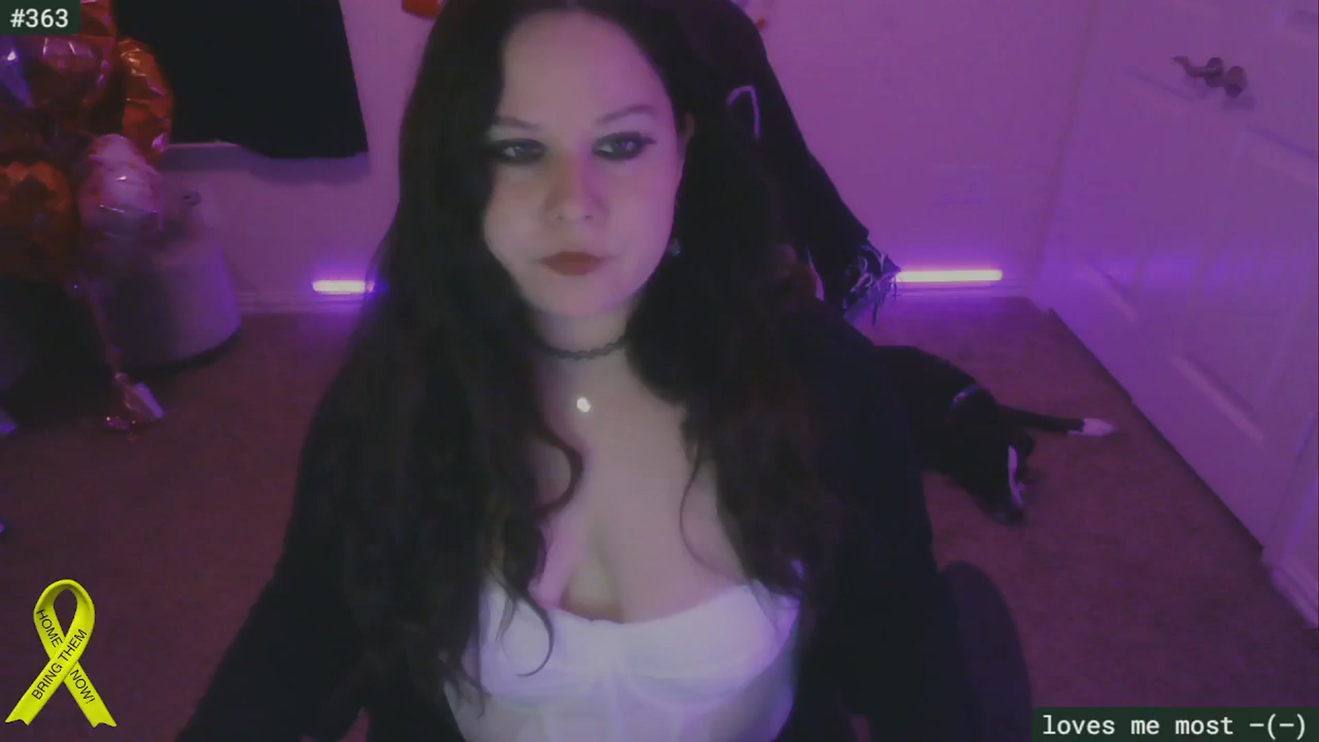 Gallery image thumbnail from SassySarah94's myfreecams stream on, 02/26/2025, 04:25 image 1 of 20