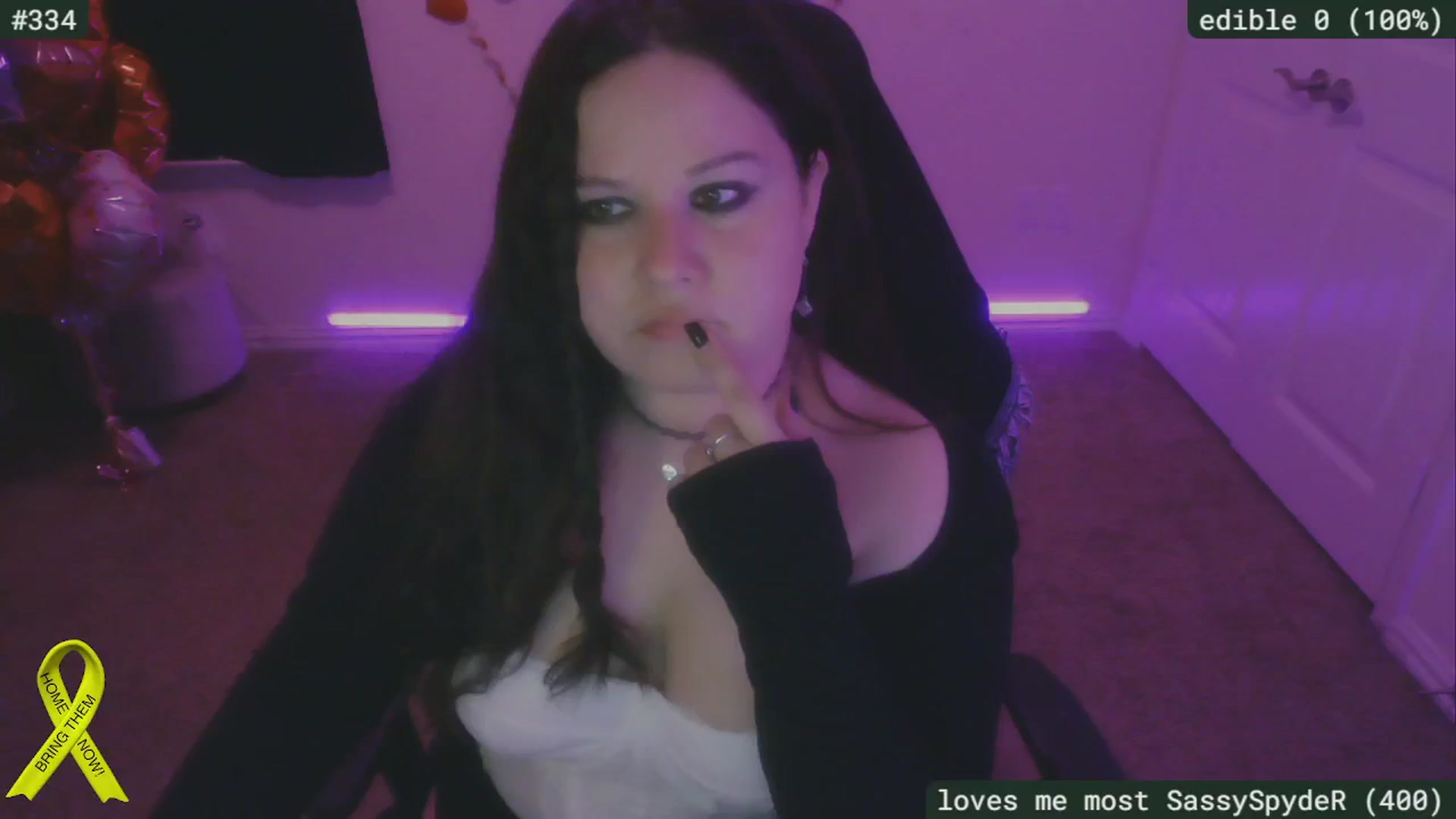 Gallery image thumbnail from SassySarah94's myfreecams stream on, 02/26/2025, 05:37 image 17 of 20