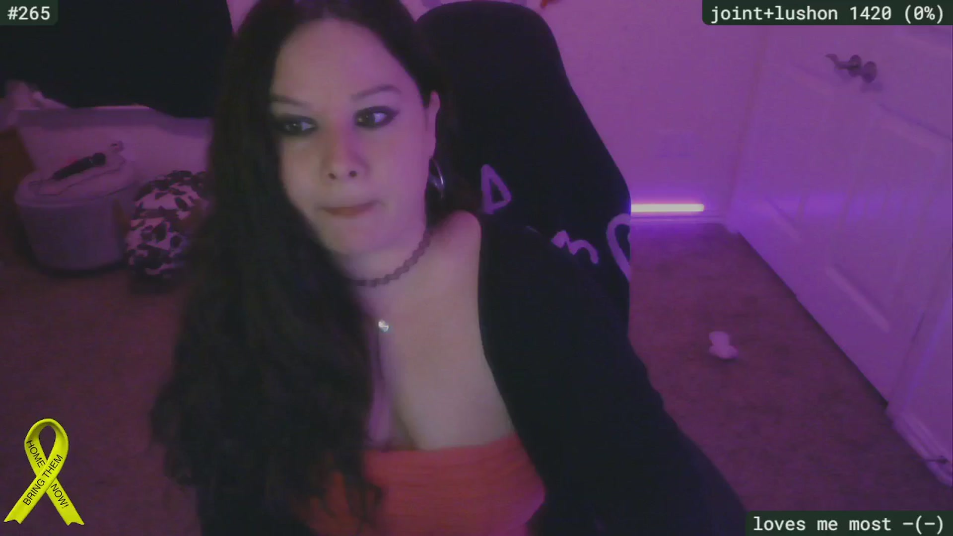 Gallery image thumbnail from SassySarah94's myfreecams stream on, 03/04/2025, 04:56 image 3 of 20