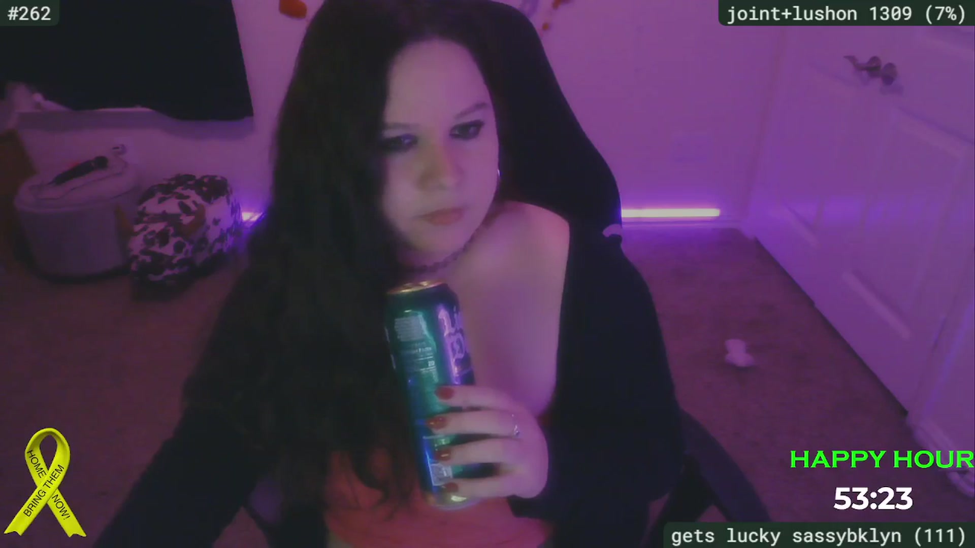 Gallery image thumbnail from SassySarah94's myfreecams stream on, 03/04/2025, 04:56 image 7 of 20