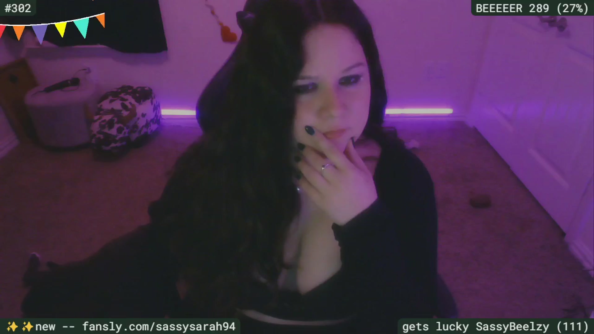 Gallery image thumbnail from SassySarah94's myfreecams stream on, 03/21/2025, 04:13 image 10 of 20