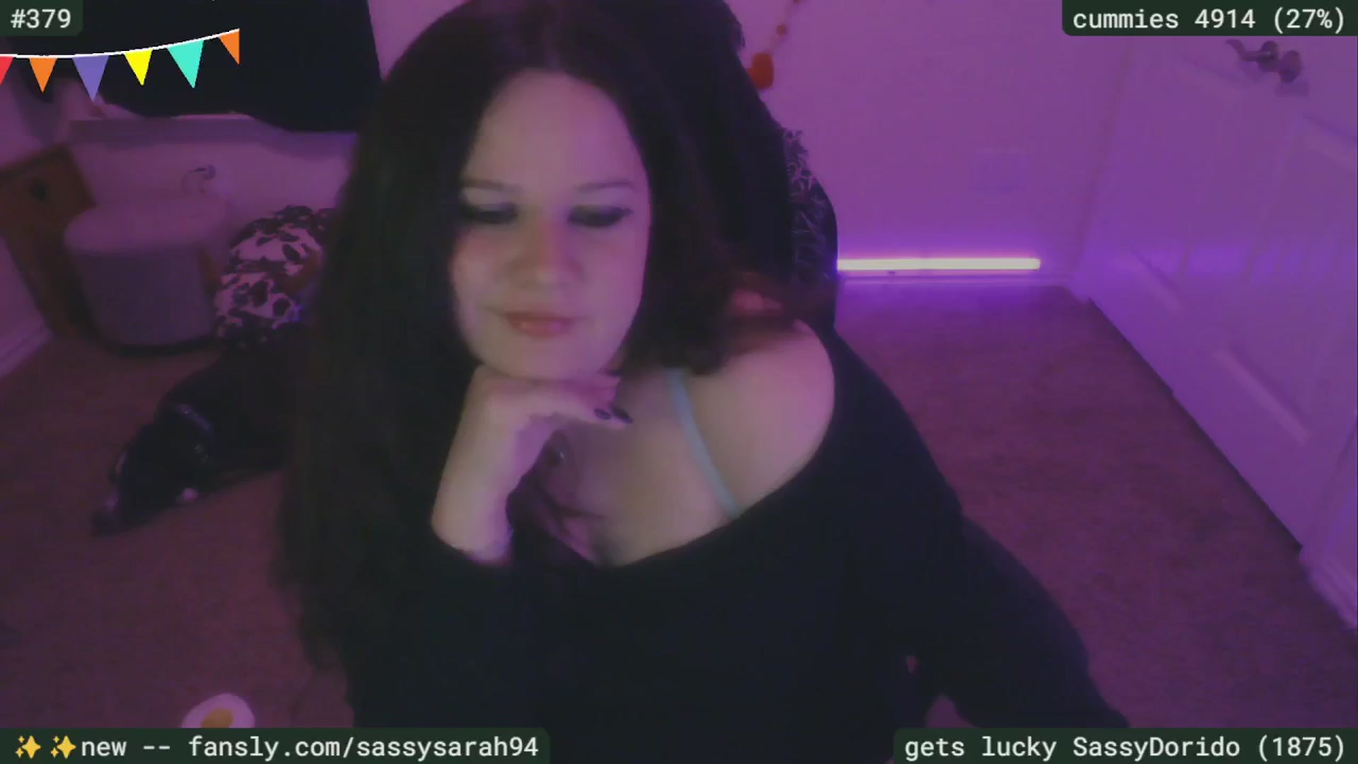 Gallery image thumbnail from SassySarah94's myfreecams stream on, 03/27/2025, 03:48 image 5 of 20