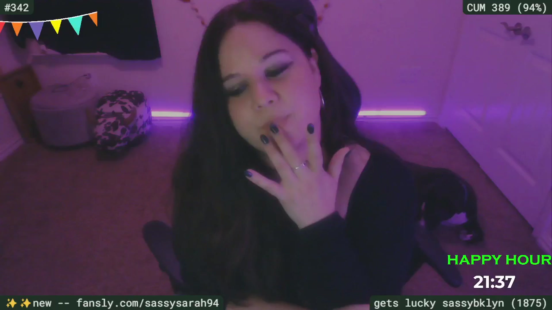 Gallery image thumbnail from SassySarah94's myfreecams stream on, 03/29/2025, 03:57 image 14 of 20