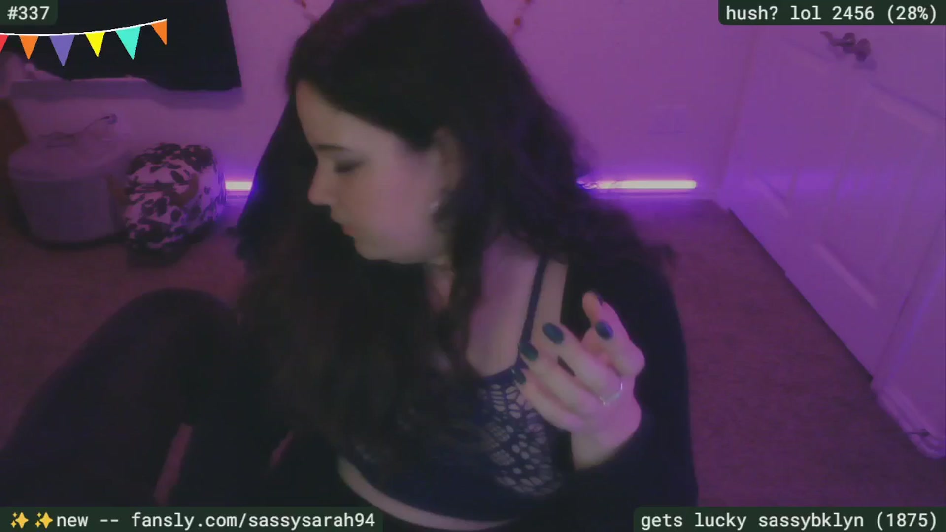 Gallery image thumbnail from SassySarah94's myfreecams stream on, 03/29/2025, 04:48 image 14 of 20