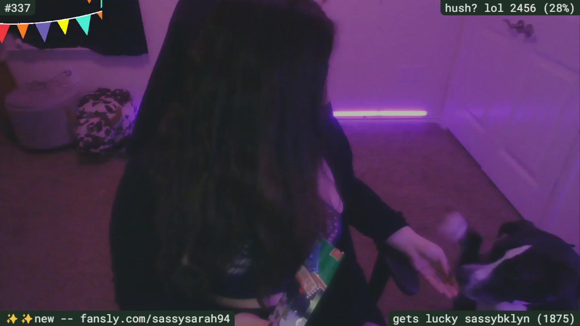 Gallery image thumbnail from SassySarah94's myfreecams stream on, 03/29/2025, 04:48 image 15 of 20