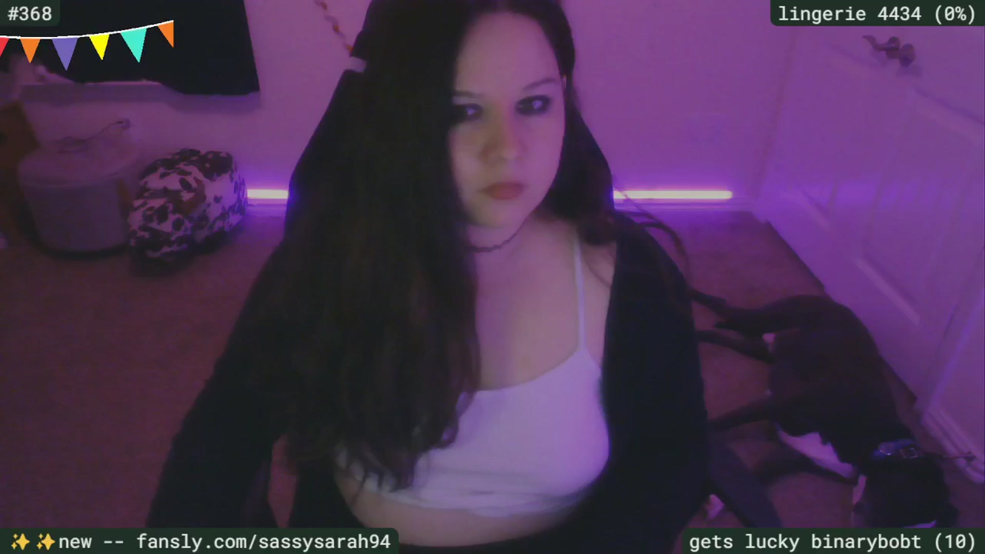 Gallery image thumbnail from SassySarah94's myfreecams stream on, 03/31/2025, 05:45 image 3 of 20