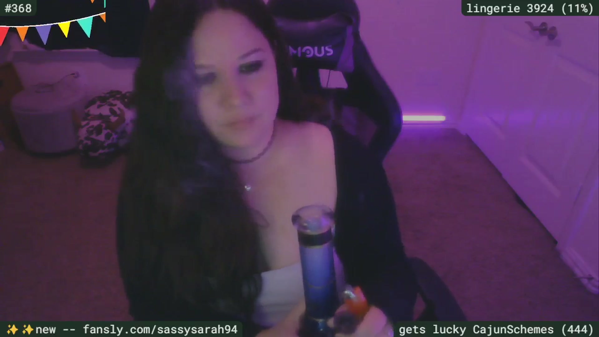 Gallery image thumbnail from SassySarah94's myfreecams stream on, 03/31/2025, 05:45 image 19 of 20