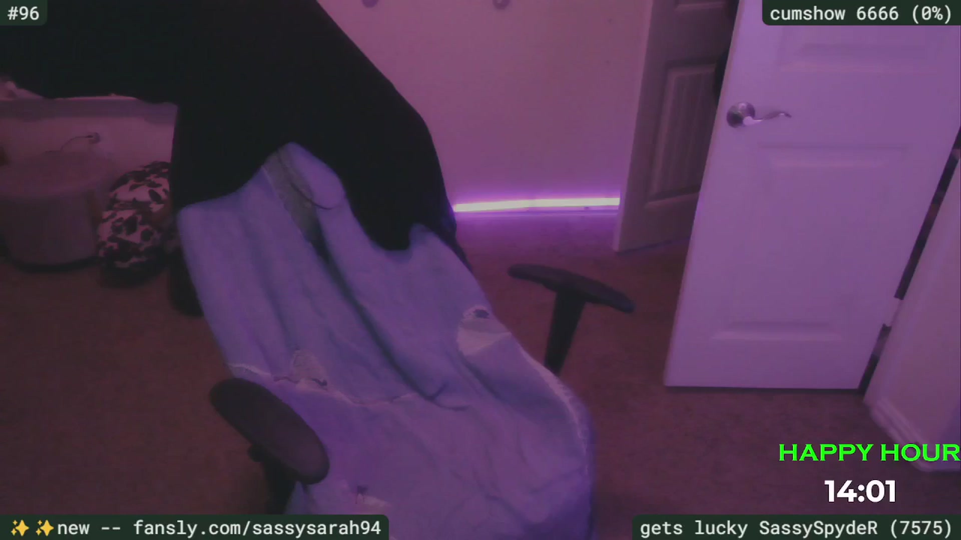 Gallery image thumbnail from SassySarah94's myfreecams stream on, 04/02/2025, 03:13 image 19 of 20