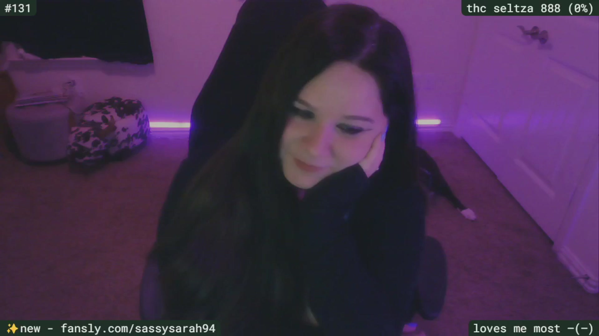 Gallery image thumbnail from SassySarah94's myfreecams stream on, 04/09/2025, 02:41 image 11 of 20