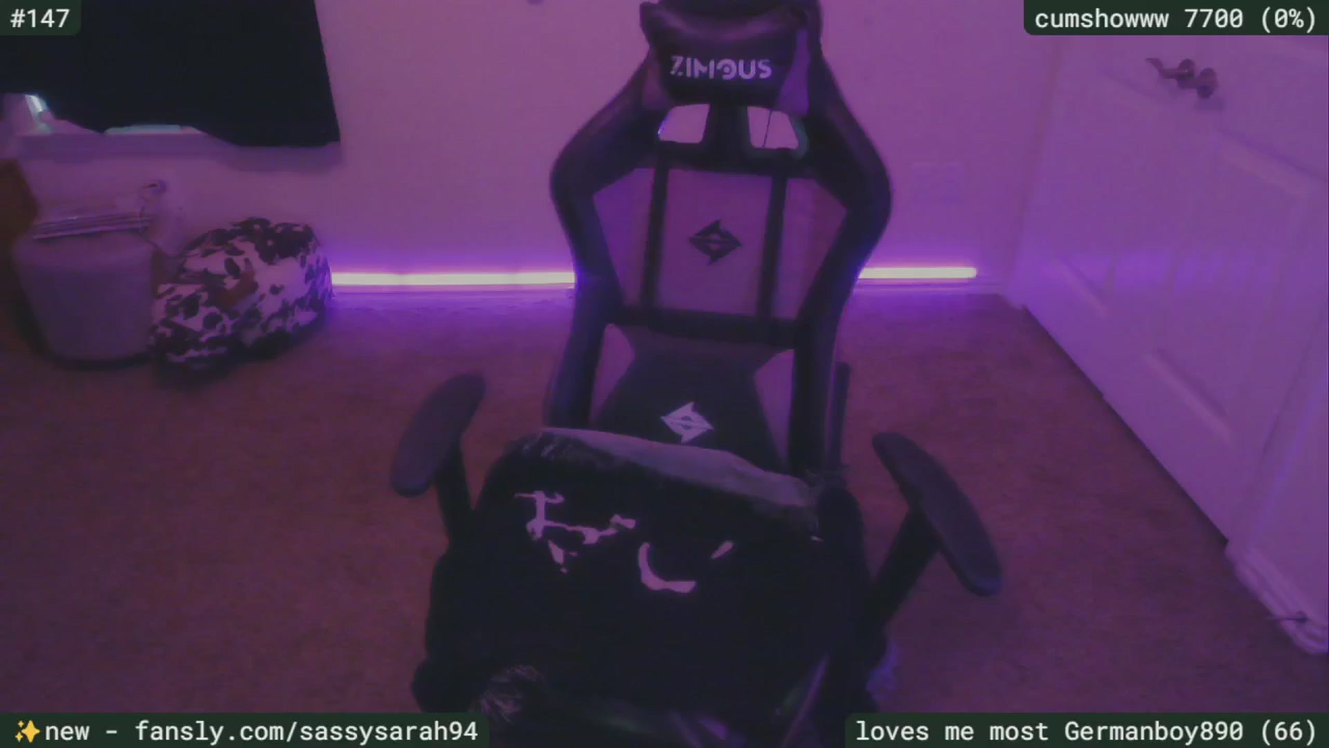 Gallery image thumbnail from SassySarah94's myfreecams stream on, 04/09/2025, 21:41 image 8 of 20