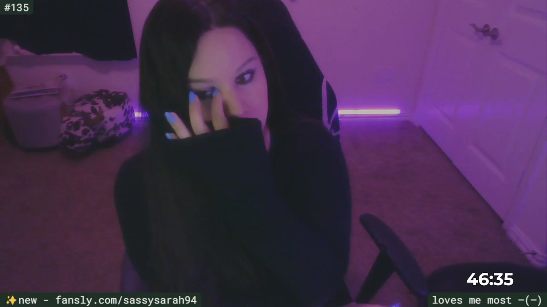Gallery image thumbnail from SassySarah94's myfreecams stream on, 04/10/2025, 02:04 image 15 of 20