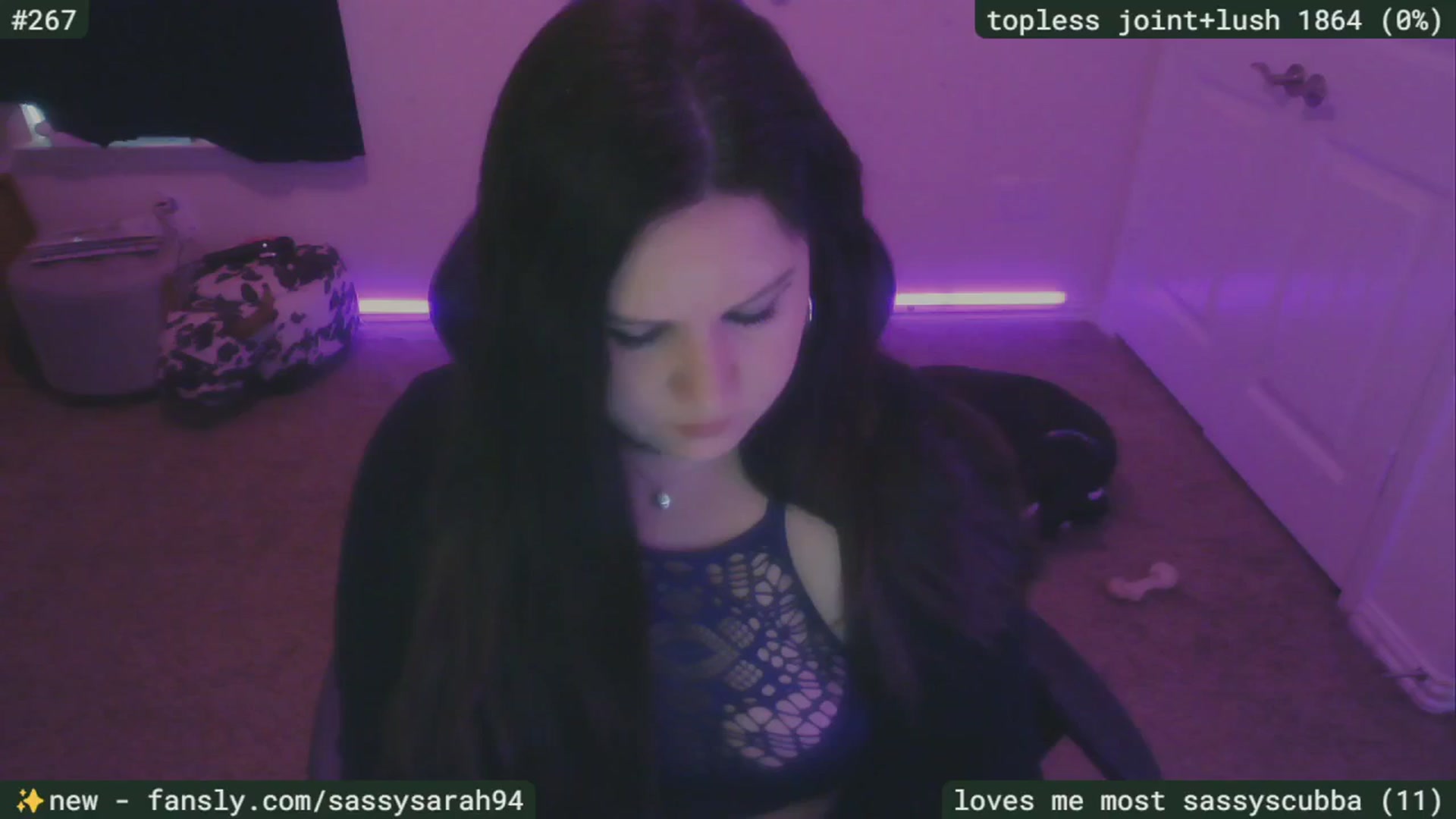 Gallery image thumbnail from SassySarah94's myfreecams stream on, 04/15/2025, 20:33 image 18 of 20