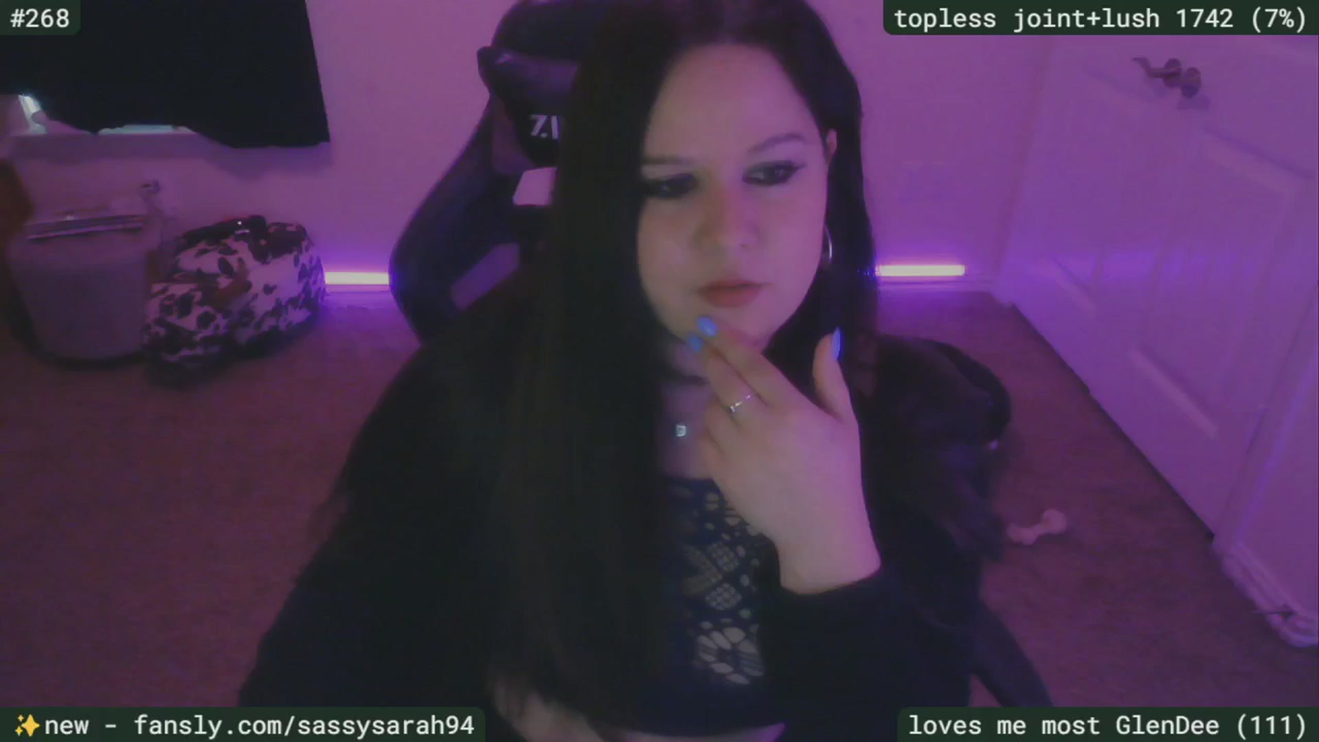 Gallery image thumbnail from SassySarah94's myfreecams stream on, 04/15/2025, 20:58 image 1 of 20